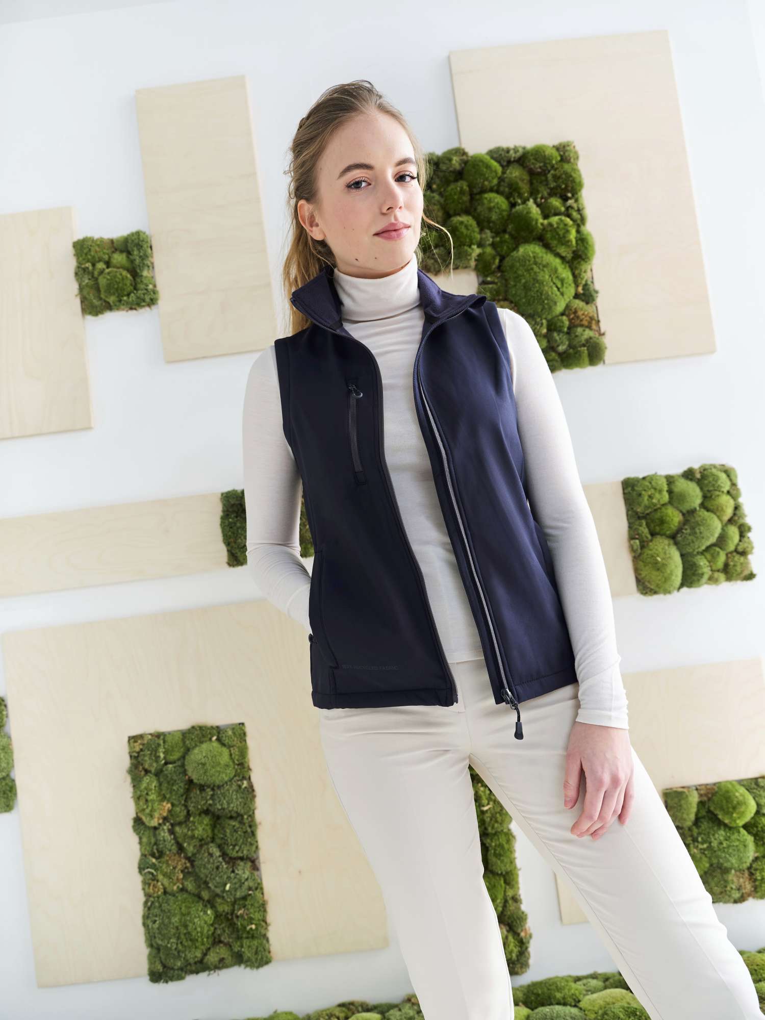 Softshell Weste aus Recyclingmaterial für Damen