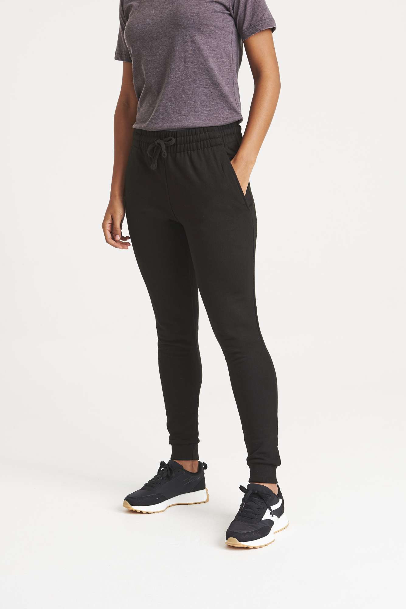 Tapered Track Pants mit gerippten Bündchen